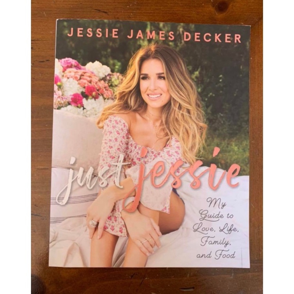 Just Jessie by: Jessie James Decker (signed copy)